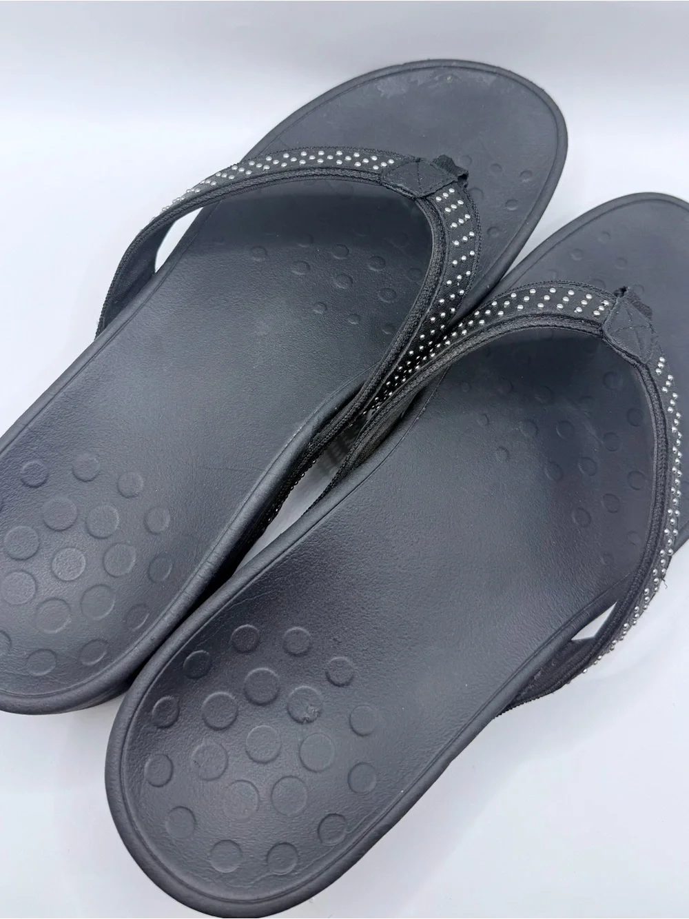 Vionic Black Studded Pacific Kehoe Sandal Flip Flops 10 Arch Support Comfort